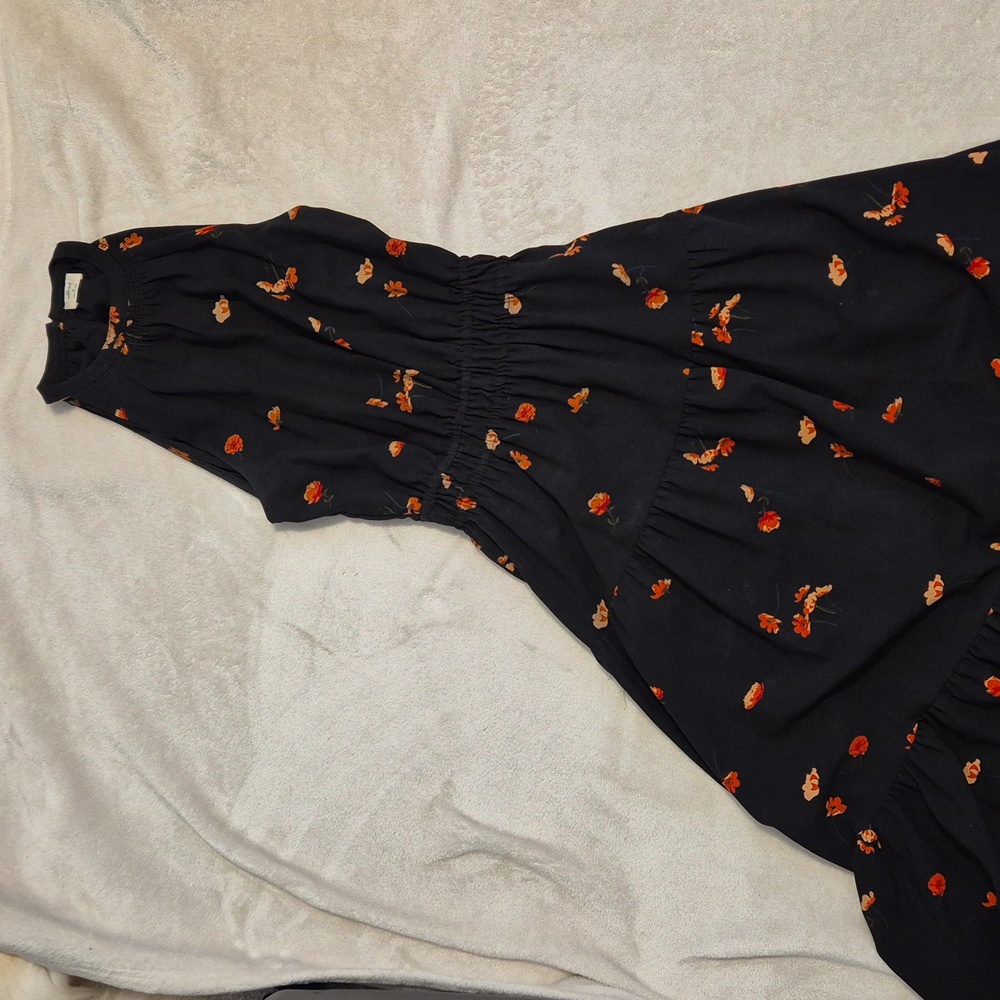 Aritzia Wilfred poppy black dress XS